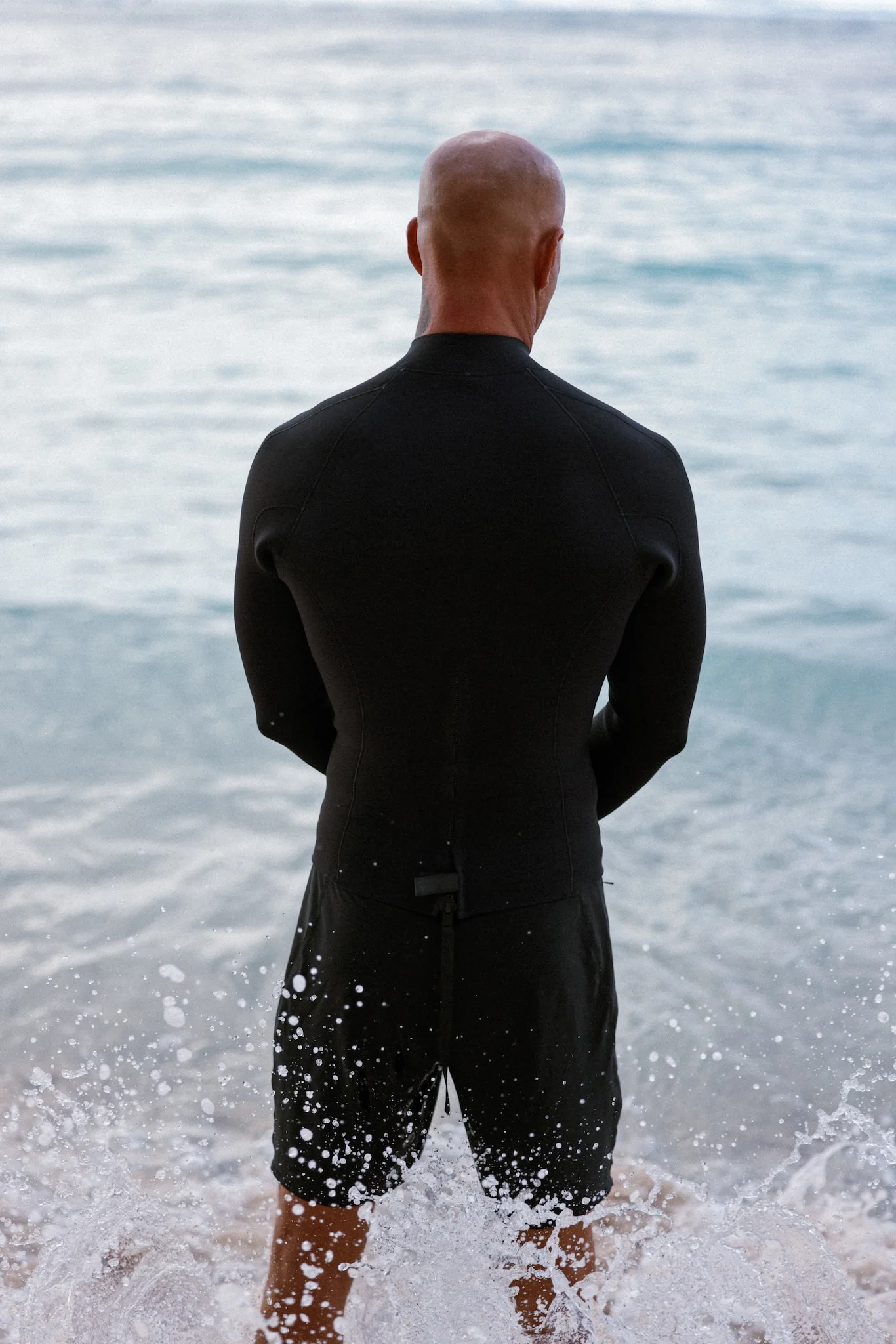 Buzzy Back Zip Top Black 2/2 mm - Image 5
